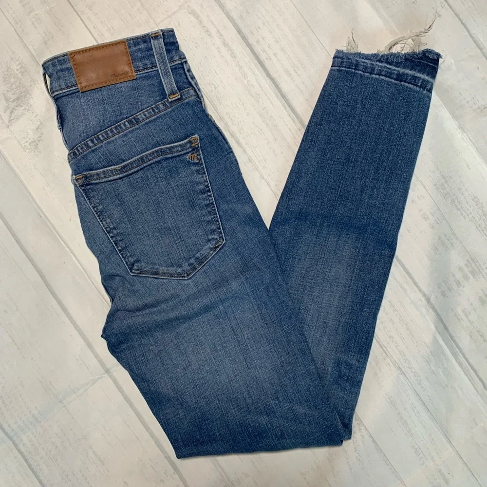 Madewell Curvy High Rise skinny jeans. Size 26. - Picture 2 of 11